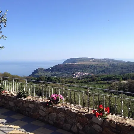 Uliveto Garden Bed and Breakfast