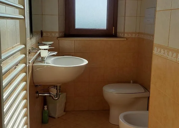 לינה וארוחת בוקר Uliveto Garden